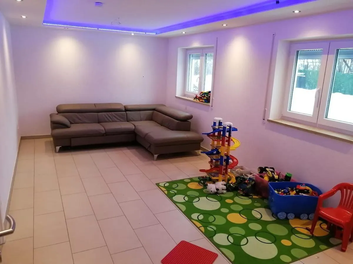아파트 Comfortable Semi-Detached House Pörnbach